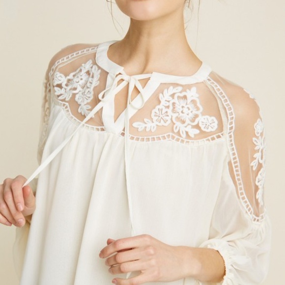 044 Bohemian Oversized Embroidered Floral peasant Lace Top - Picture 4 of 5